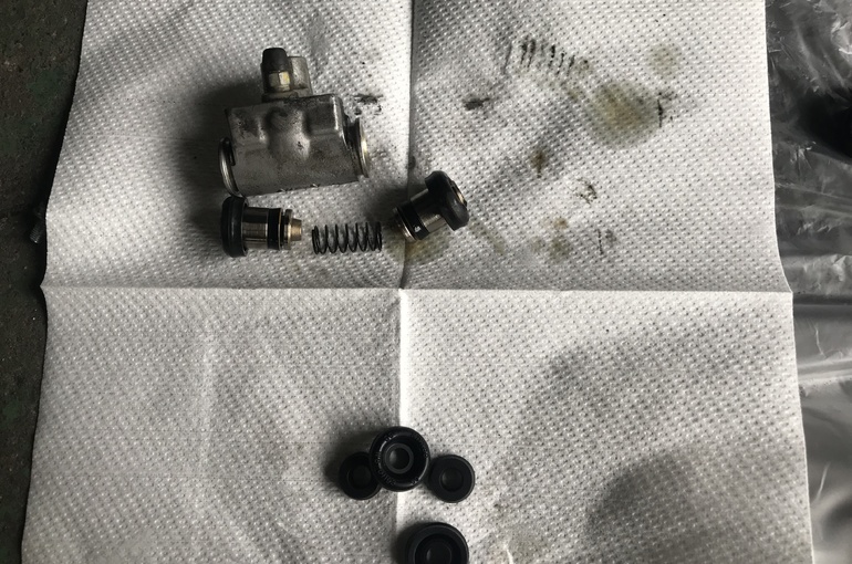 リヤカップ交換